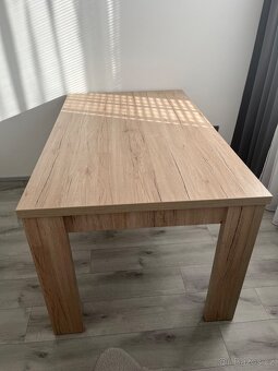 Jídelní stůl + 4 židle - 3