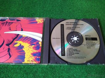 CD Joe Satriani - Surfing With Alien - 3
