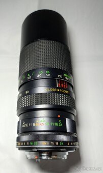 Vivitar Close Focusing Auto Zoom 90-230mm 1:4.5 na Min MD - 3