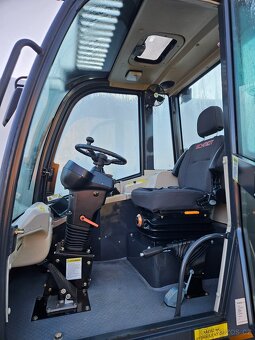 kloubový nakladač 3745 - 3