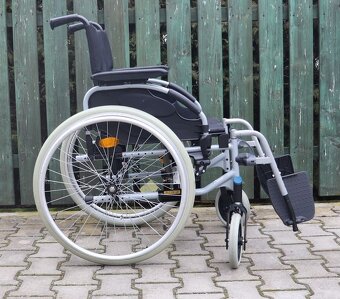 006-Mechanický invalidní vozík Invacare. - 3