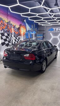 BMW 325i / 2006 / manuál / 160kw / sedan - 3