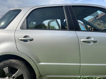 Pravé dveře Suzuki SX4 - 3