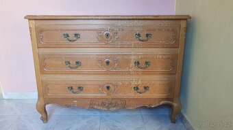 Prosklené skříně - 3