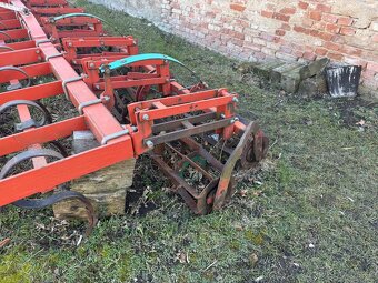 Neseny kombinator Kverneland - 3