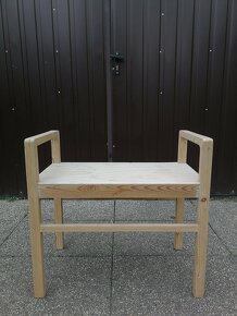 Starožitný stolek /květinový _započatá renovace - 3