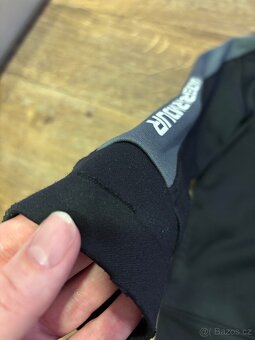 Chlapecká černá mikina na zip, vel. 122, Under Armour - 3