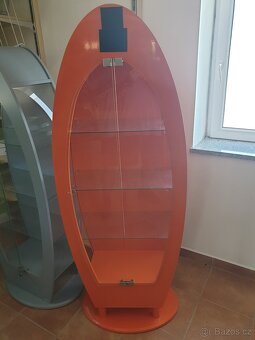 Celoskleněné uzamykatelné profi vitríny na kolečkách - 3