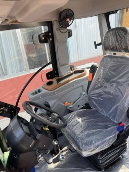 Traktor bagr , LTZ 388, - 3