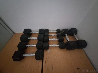 TechnoGym Bench - 3