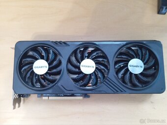 Grafická karta RX 7600 XT OC edition - 3