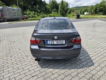 Bmw e90 330i N52 - 3