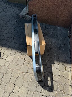 BMW E30 přední nárazník, blatník - 3