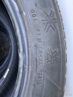 Prodám zimní pneu Michelin Alpin 215/55 R17 na dojetí - 3