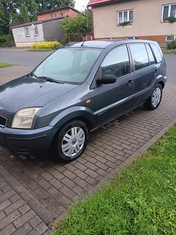 Ford Fusion - 3