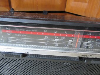 Nabízím retro radio Sanyo. Radio nehraje,. Chybí antena. Pro - 3