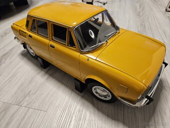 Škoda 100 Deagostini 1:8 - 3