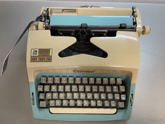 Psací stroj Consul s kufrem - 3