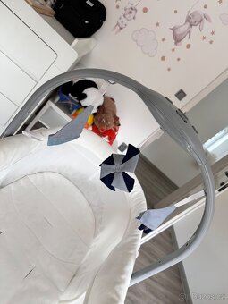 Chicco Baby Hug 5v1 - postýlka/lehátko/židlička a sedačka - 3