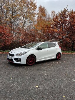 Kia Ceed GT 1.6 T-GDi - 3