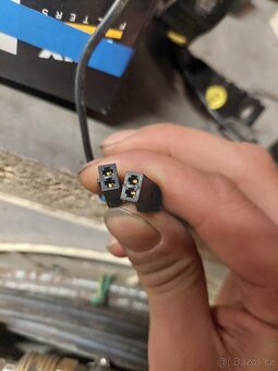 Západka předních pásů vw Passat b6 - 3