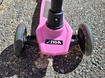 Růžová dětská koloběžka Stiga MINI KICK SUPREME - 3