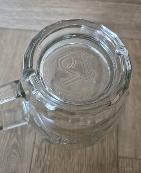 Krýgl ušák Ostravar 0,5l - 3