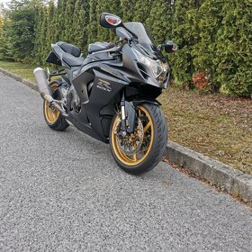 Suzuki GSX R 1000 L2 - 3