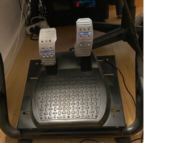 Playseat CZC-Thrustmaster 300gt, 2pedals - 3