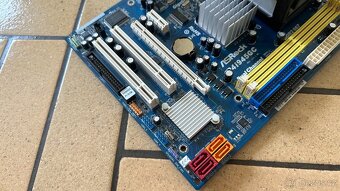ASRock P4I945GC / Intel P4 2.8GHz / Socket 478 - 3