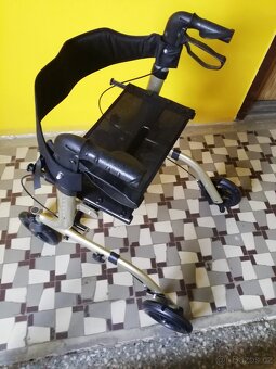 Chodítko pro seniory DMA - 3