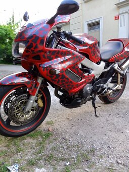 Prodám VTR 1000 f - 3