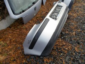 Zadní nárazník VW Golf IV HB - LB7Z - 3