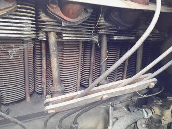 Praga V3S motor - 3