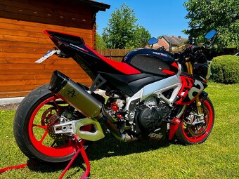 Aprilia Tuono V4 Factory - 3