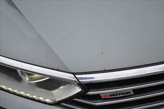 Volkswagen Passat Variant 2,0 BITDI DSG 4-MOTION RV2017 - 3