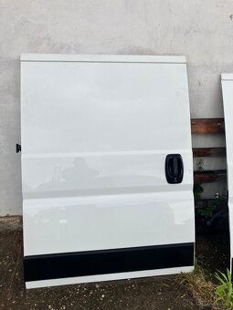 Vrata zadní , posuvné dveře - 3