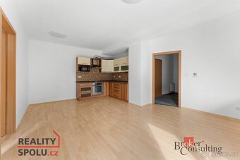 Pronájem, byty/3+kk, 68 m2, Ve Stromovce, Třebeš, 50011 Hrad - 3
