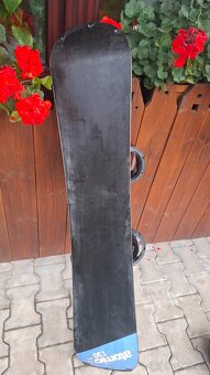 Snowboard a helma - 3