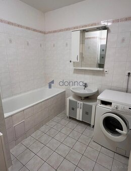 Pronájem bytu 2+kk/B 50m², ul. Bechlínská, Praha 9 - Letňany - 3