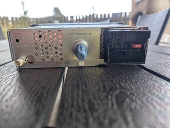 Originální autorádio Peugeot/ Citroen - 3