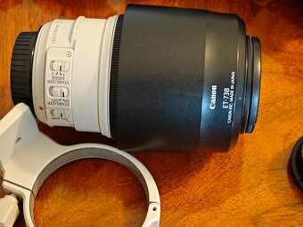 Canon 5D Mark IV s objektivy a příslušenstvím - 3