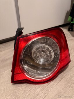 Zadní světlo na Passat B6 - 3