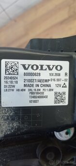 Pravé přední světlo Volvo EX30 - 3