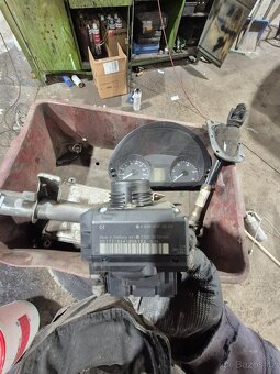 Mercedes sprinter 2.2 120kw - jednotka budíky klíč spinačka - 3