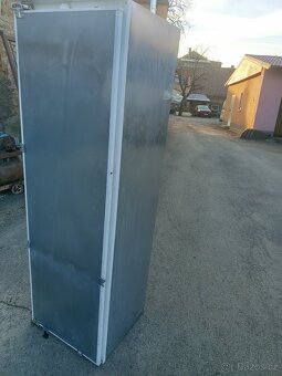 Vestavná lednice Siemens - 3