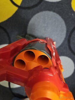 Nerf MEGA Bighock a Cycloneshock - 3