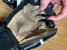 Staré kožené hokejové rukavice Vic 900 - seniorské cca 16' - 3