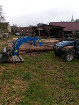 Čelní nakladač na malotraktor ISEKI - 3