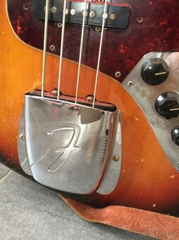 Vintage basová kytara Fender American Jazz ze 70. let, vzácn - 3